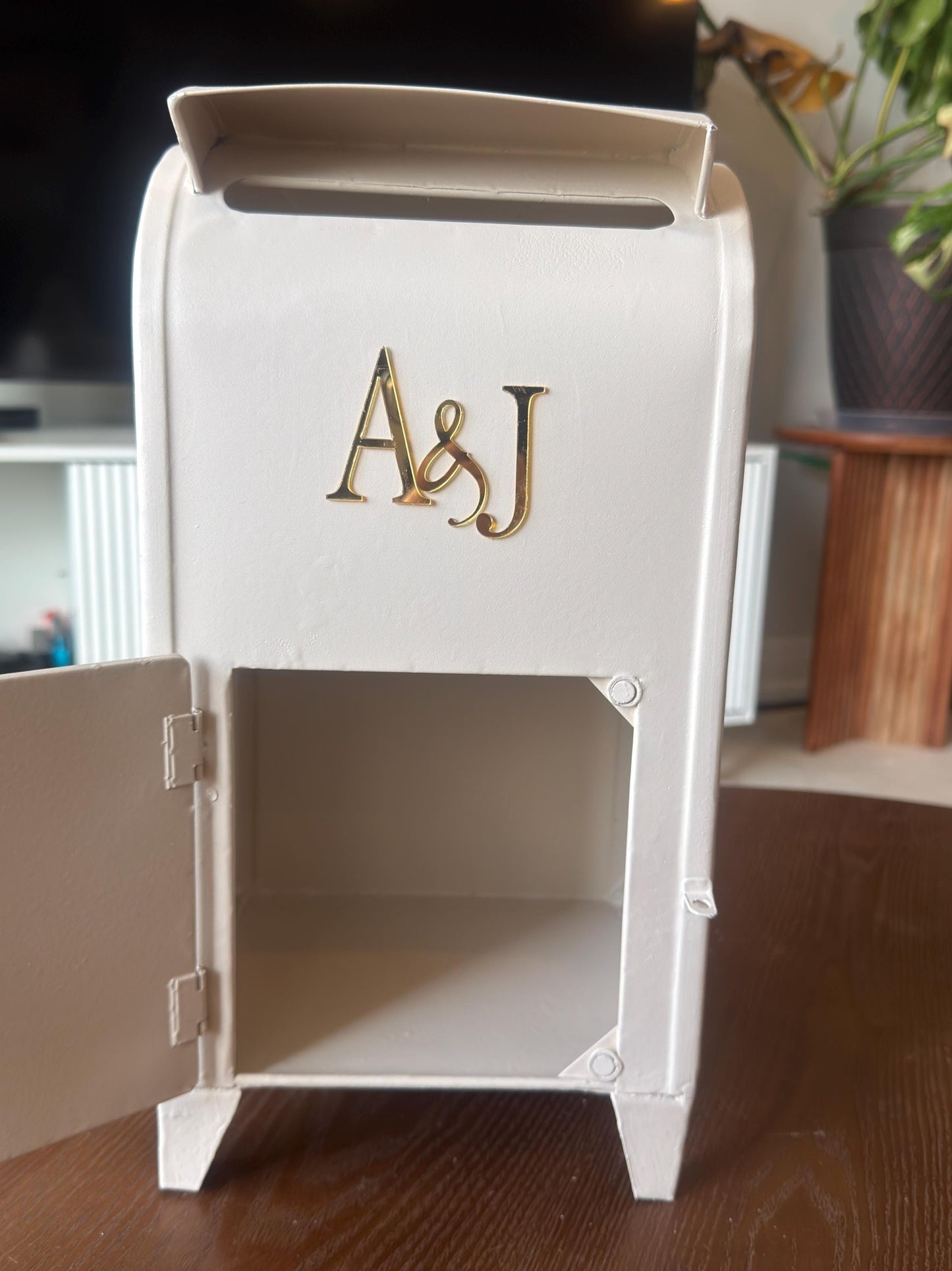 Wedding Card Mailbox – Personalized Monogram, Hand-Painted Envelope Holder, Wedding Reception Décor